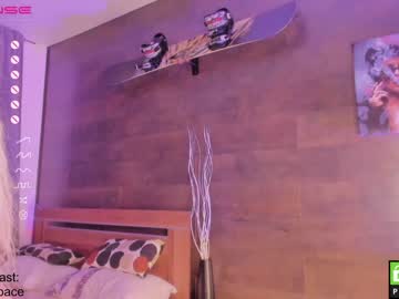 cam girl yolandabertha image #3847623