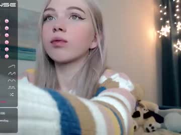 cam girl small_blondee image #1308866