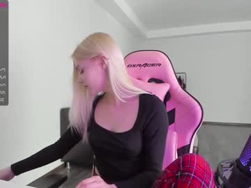 cam girl allotropp image #3575375