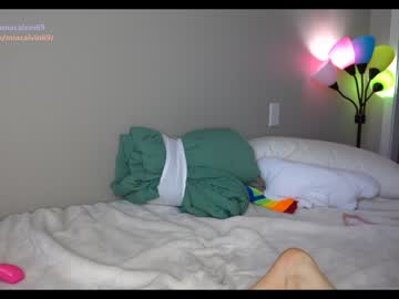 cam girl miacalvin69 image #1852951