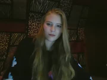 cam girl stonerbabe1313 image #4040532