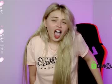 cam girl shy_blondiee image #3847420
