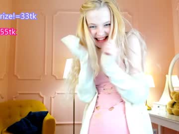 cam girl alien_kitty_ellie image #2390752