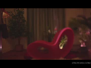 cam girl lucieoude_ image #3147477