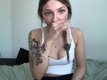 cam girl emiefox2 image #4070983