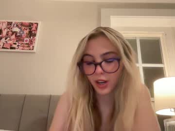 cam girl katarinaaxoxo image #4054806