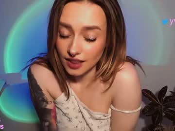 cam girl _yvie_ image #1600121