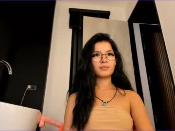 cam girl akino_17 image #1752543