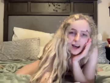 cam girl peachezzs image #1791530
