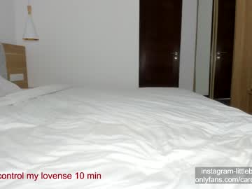 cam girl carolinaherera image #3264381