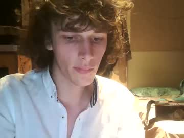 cutehungguy2000 cam