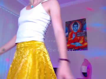 cam girl petitebrat image #1193418