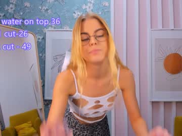 cam girl moon__flowers image #2648621