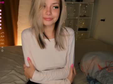 cam girl reginamarini image #2508216