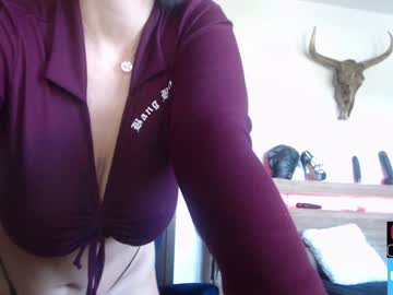 cam girl curvyjules69 image #278422