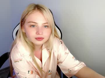 cam girl shy_blondiee image #3676883