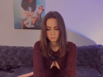 cam girl karaline_barns image #1003906