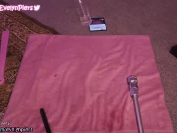 cam girl evelynpiers image #2709488