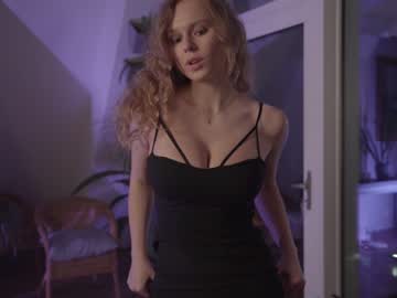 cam girl chillwithkira image #1006246