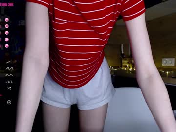 cam girl mila_cuteee image #670800