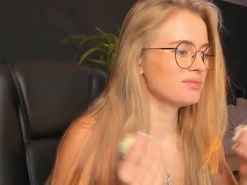 cam girl linellali image #2835540