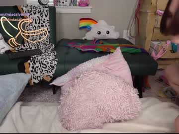 cam girl miacalvin69 image #1127867