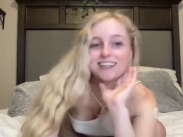cam girl peachezzs image #2301407