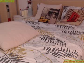cam girl karlaowliam image #1182133
