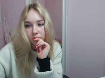 cam girl lila_page image #1168891