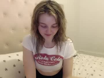 cam girl lucydelovely image #3504429