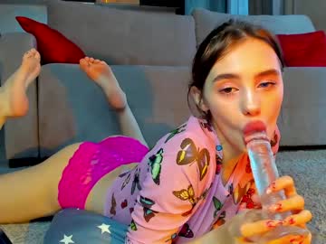 cam girl angella_kleee image #2633185