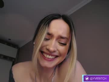 cam girl _yvie_ image #3765565