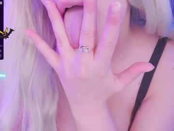 cam girl aveksmr image #2965796