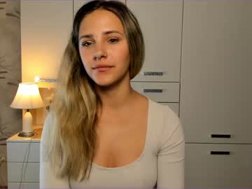 layra__ cam