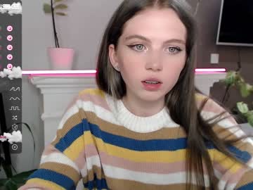 cam girl small_blondee image #2707488