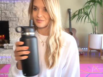 cam girl phoenix_taylor image #1451202