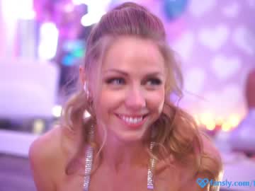 cam girl eva_fashionista image #2989786