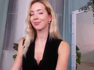 cam girl emmi_rosee image #946642