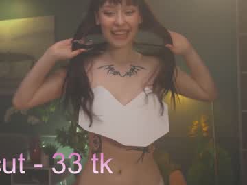 cam girl ella_knockers_xl image #2210114