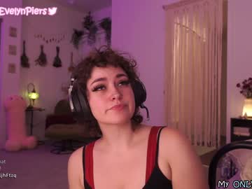 cam girl evelynpiers image #2674510