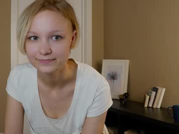 cam girl sheenagambell image #4076840