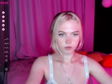 cam girl small_blondee image #2464431