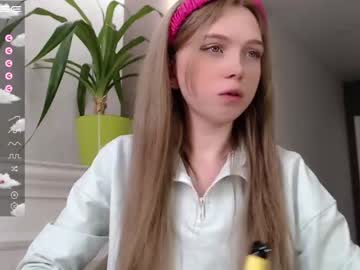 cam girl small_blondee image #2094969