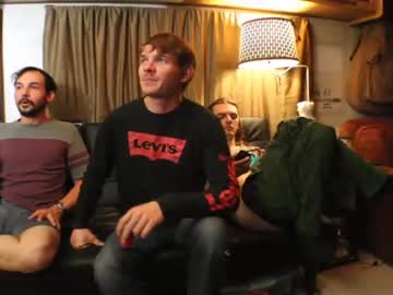 cam man hollandhousestudios image #3491332