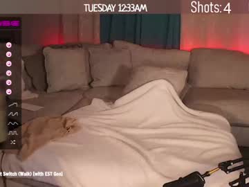 cam girl milavalentinax image #2781526
