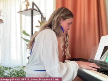 cam girl bloomyogi image #2586577