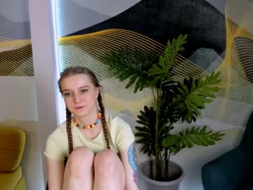 nana_crystal_ cam