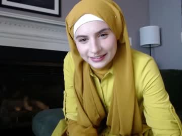 cam girl fiestyfatima1 image #2611258