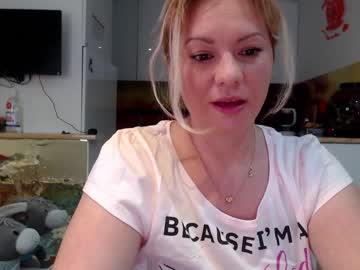 cam girl kiradivine image #1982911