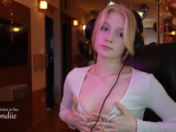 cam girl bestblondiiecb image #3708853